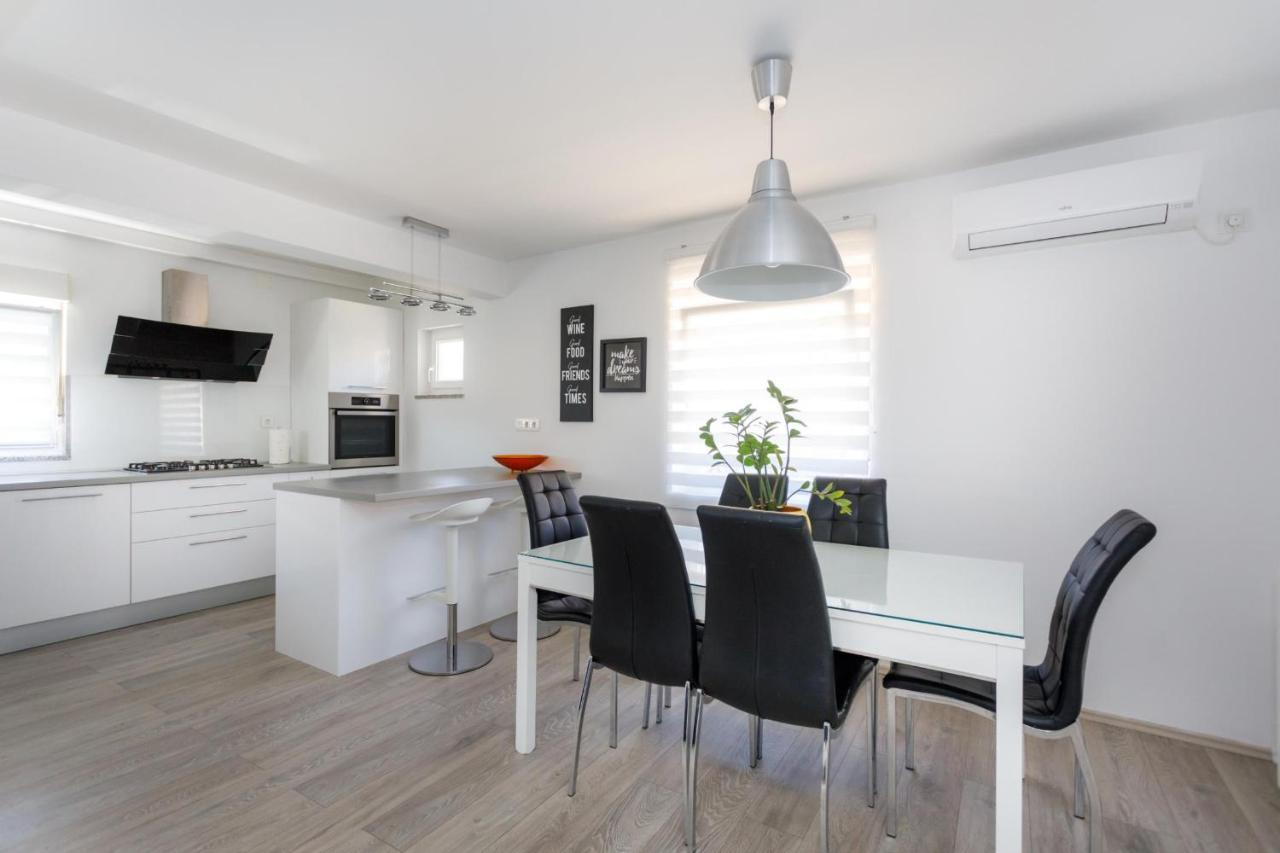 Apartman Laura Krk Town Luaran gambar